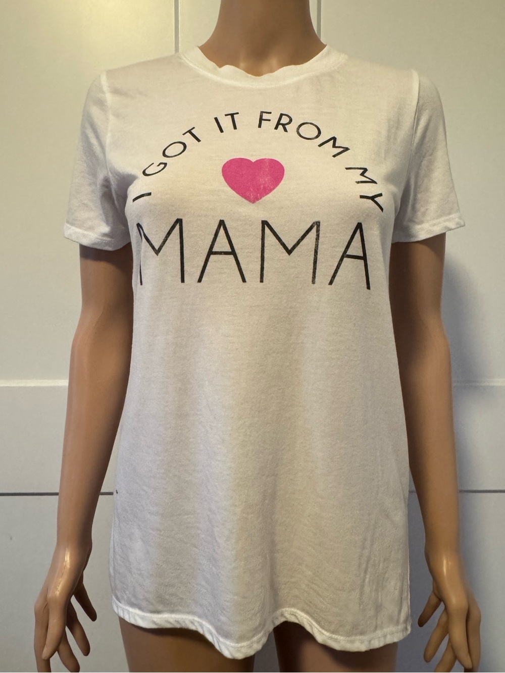 Modern Lux I Got It From My Mama Graphic Tee White Pink Heart Logo T-Shirt XS